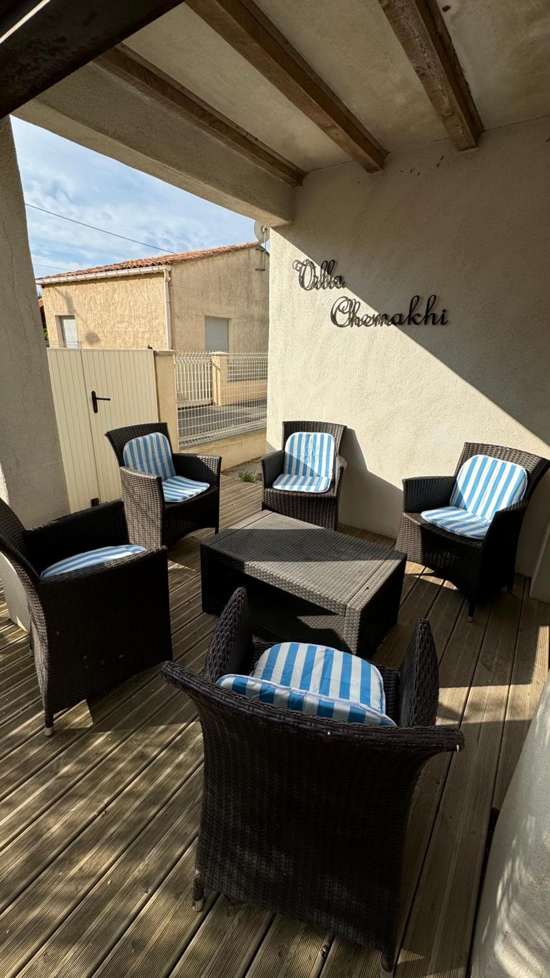 Hébergement de vacances Chemakhi 10 Personnes